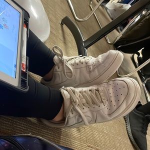 Women’s used airforce 1s